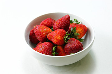 Red strawberries in a bowl