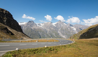 Großglockner Hochalpenstraße im Herbst