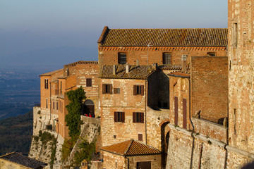 Fototapeta na wymiar tuscany landscape of traditional villages