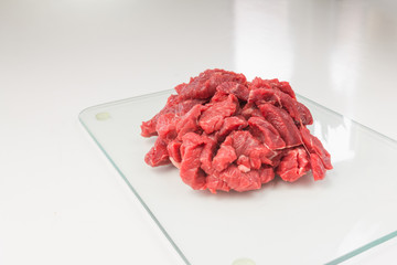 Vorbereitung für die Asia-Pfanne - Fleisch, frisch vom Metzger 