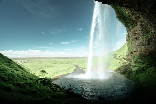 Seljalandfoss waterfall, Iceland