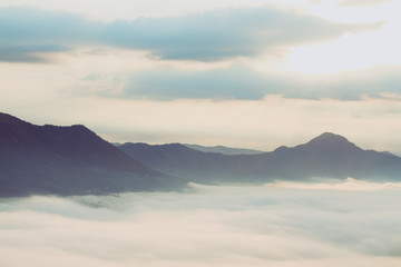 Fototapeta na wymiar Sea of fog and mountain