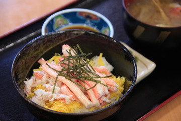 かに丼 