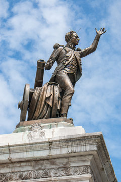 Estatua de Pedro Velarde con  Plaza de Pedro Velarde Santander Kantabrien (Cantabria) Spanien