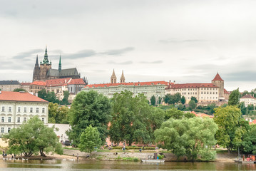 Obraz premium San Vito cathedral from Moldava riverside, Prague, Czech Republic
