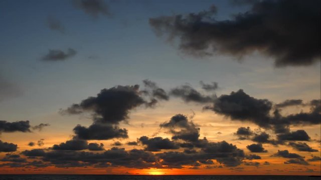 10385 perfect sundow in paradise time lapse
