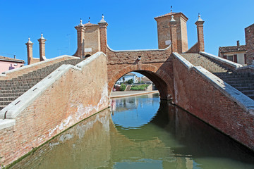 Ponte dei Sisti,treponti,Comacchio,Italia,piccola venezia,three bridges, Comacchio, Italy,Little Venice