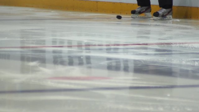 ice hockey referee warm-up