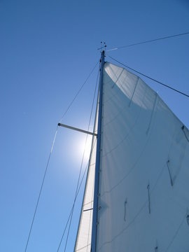 A l'ombre de la voile