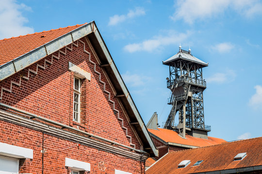 B&acirc;timents et Chevalement de la mine de charbon