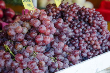 Red grapes on the market