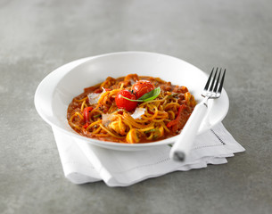 Fresh tomato pasta sauce and blend the plain beef