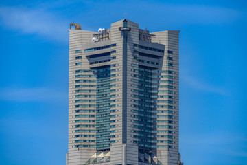 Fototapeta premium 横浜・みなとみらいのランドマークタワー