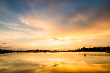 Obraz premium colorful sky at sunset background