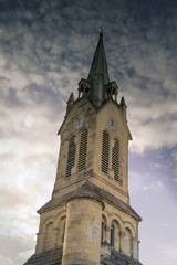 clocher d'église au matin