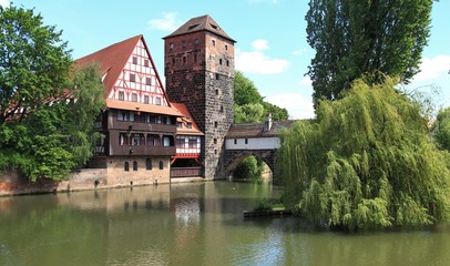 Fototapeta na wymiar Henkersteg (hangman's bridge) in Nuremberg, Germany
