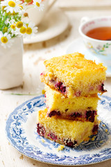 Blackberry Cornbread Buckle