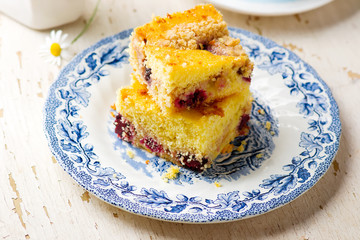 Blackberry Cornbread Buckle