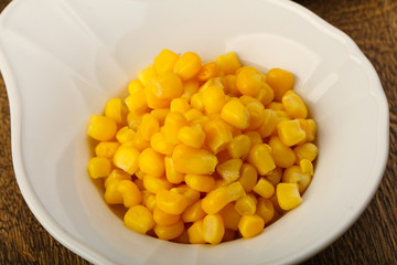 Sweet canned corn