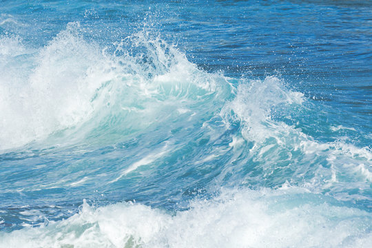 Fototapeta Beautiful teal ocean waves