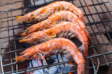 Grilled prawns on the grill