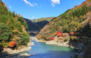 Fototapeta na wymiar Mount Arashiyama and Oi river in Autumn season