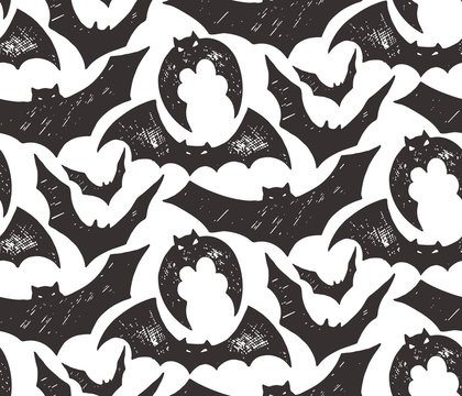 Halloween seamless pattern with hand drawn sketch bats