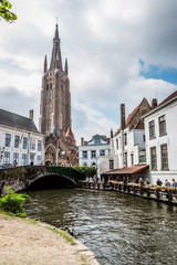 Fototapeta premium Bruges la Venise du Nord et ses canaux 