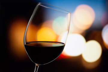 Rotwein im Glas