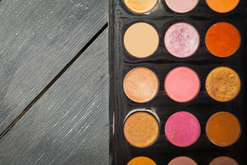 Obraz na płótnie Canvas Make-up colorful eyeshadow palette