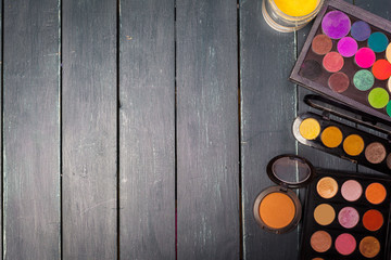 Make-up colorful eyeshadow palette