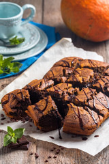 Pumpkin and chocolate swirl brownies