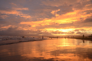 夕景　黄金色の海　湘南