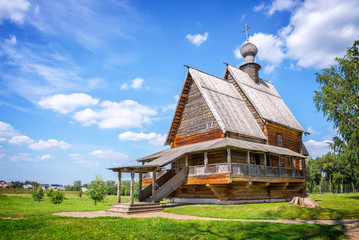 Wooden church of St. Nicholas in Suzdal, Golden Ring, Russia - obrazy, fototapety, plakaty