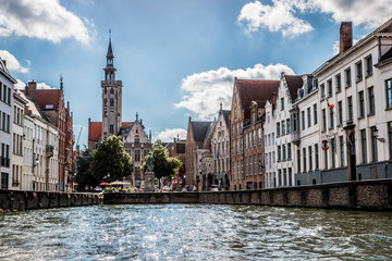 Le long des canaux de Bruges  la Venise du nord