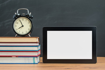 it's time to learn how to use Digital Tablet for back to school