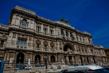 Obraz premium Palace of Justice in Rome stands under deep blue sky
