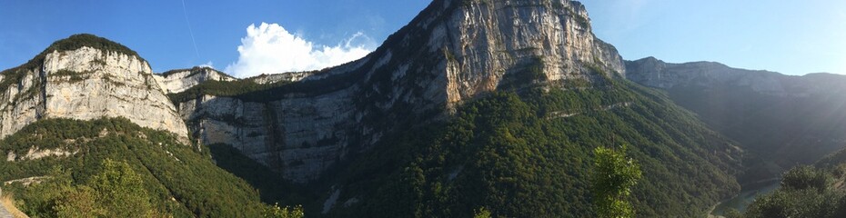 wunderschöne berge im panorama 