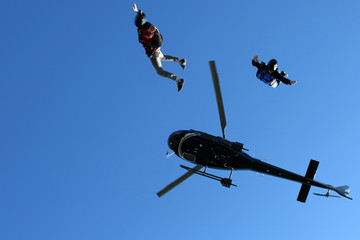 Skydiving © sindret