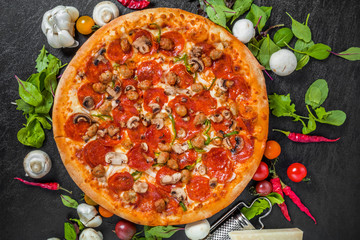 ミックスピザ　 Mixture pizza Italian food