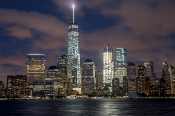 Fototapeta na wymiar New York City evening downtown buildings skyline