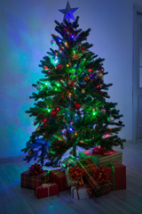 Christmas tree with presents