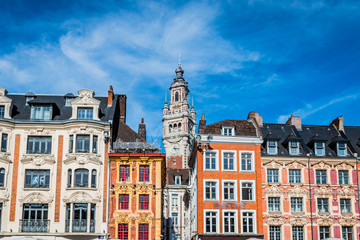 Le beffroi de la chambre du commerce et d'industrie de Lille - obrazy, fototapety, plakaty