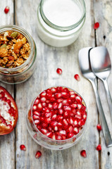 Greek yogurt granola Pomegranate parfait