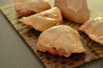 Fototapeta na wymiar Pieces of raw chicken