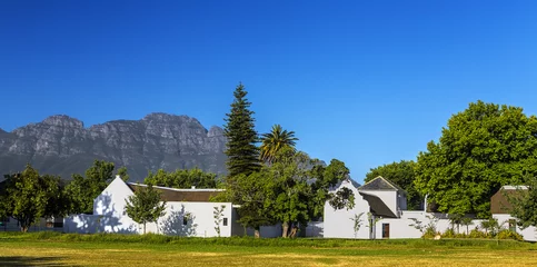 Foto op Plexiglas Zuid-Afrikaanse Republiek. Stellenbosch - typisch Kaap-Hollandse architectuurstijl © WitR
