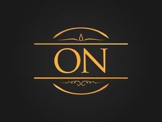 Luxurious Circle Ornament