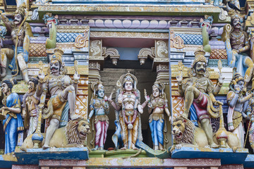 Obraz premium Hinduska świątynia gopuram na Sri Lance