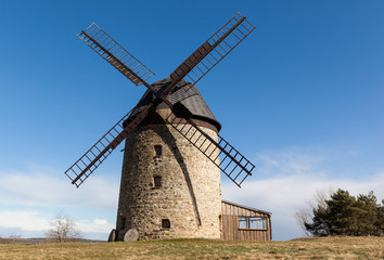 Fototapeta na wymiar Windmühle Teufelsmühle bei Thale Warnstedt Harz