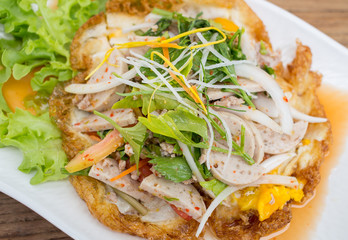 spicy salad with egg